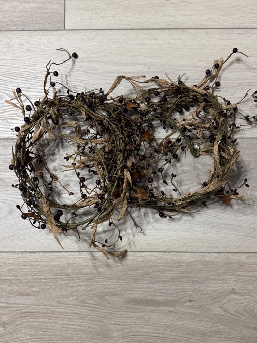 Rustic Berry Garland - Home Holiday